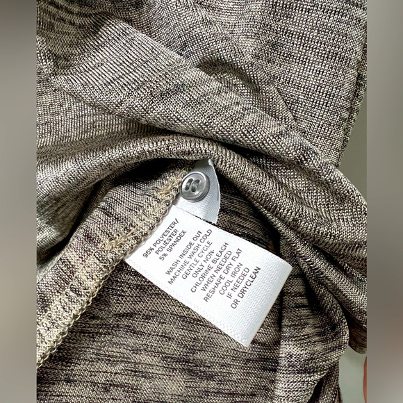 Ann Taylor Gold Tank Top Size Small - Picture 6 of 6